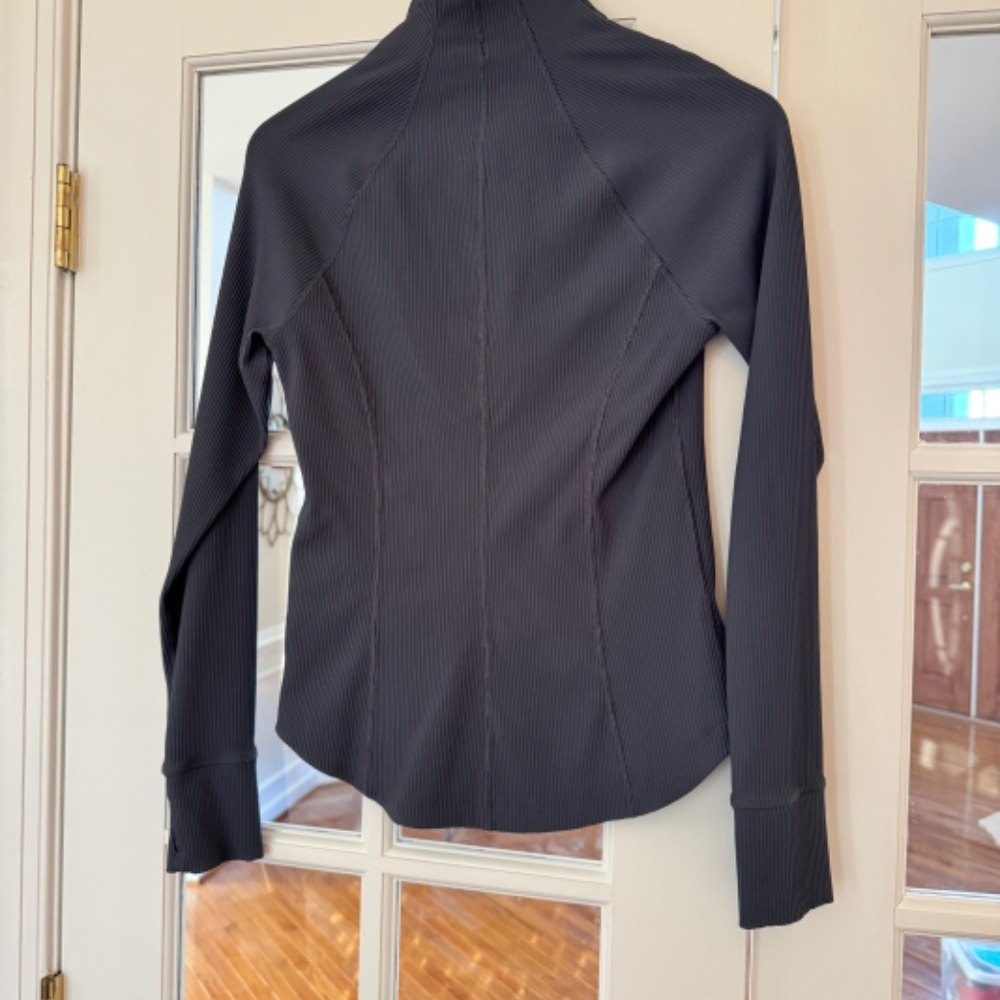 ATHLETA SALUTATION JACKET, SIZE SMALL (S), GRAY (RIBBED) - Picture 2 of 2